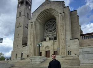 Padre exorcista da Serra Gaúcha explica abordagem acolhedora em atendimentos