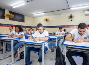 Pernambuco mantém destaque no Ideb 2025 entre os melhores do ensino médio