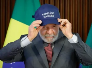 Pesquisa revela desaprovação de 49% ao governo Lula no Amazonas