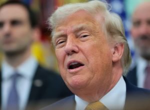 Pesquisa revela que americanos veem lucros indevidos de Trump com criptomoedas