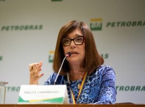 Petrobras registra lucro recorde em meio a nova crise internacional