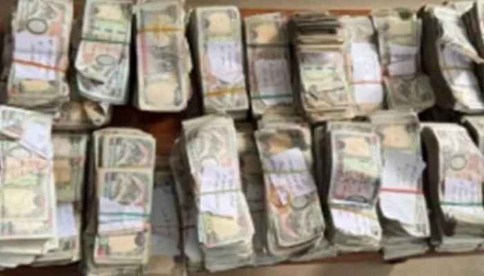 Polícia do Nepal prende 29 por roubo de cofre após deslizamento