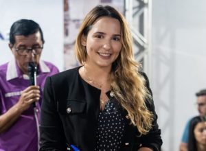 Prefeita acompanha melhorias no Centro Infantil Santana em Carpina