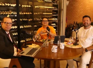 Prefeita de Igarassu discute avanços e desafios em entrevista a podcast