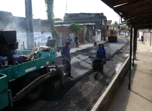 Prefeitura do Paulista avança em obras de pavimentação na Avenida Benjamin