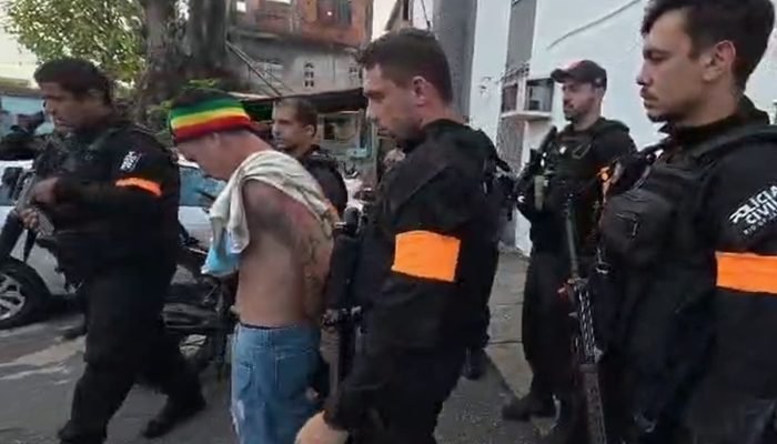 Polícia faz operação contra o CV por tortura e homicídio no Rio
