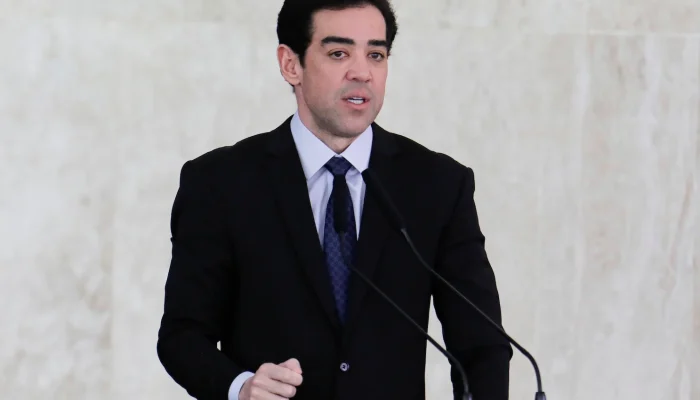 Processo de escolha do novo ministro do TCU avança no Senado