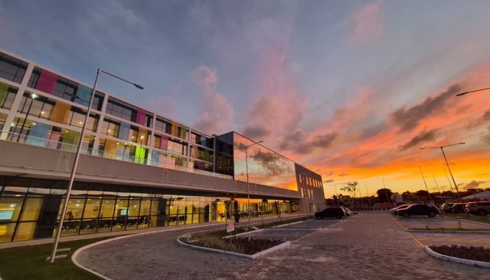 Projeto leva arte e humor para humanizar hospital infantil no Recife