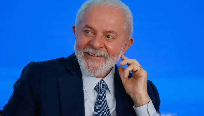 PT organiza mobilização nacional em apoio a Lula antes das eleições