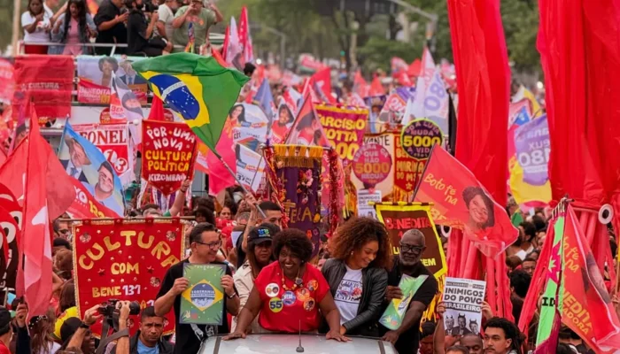 PT realiza mobilizações em apoio a Lula em diversos estados do Brasil