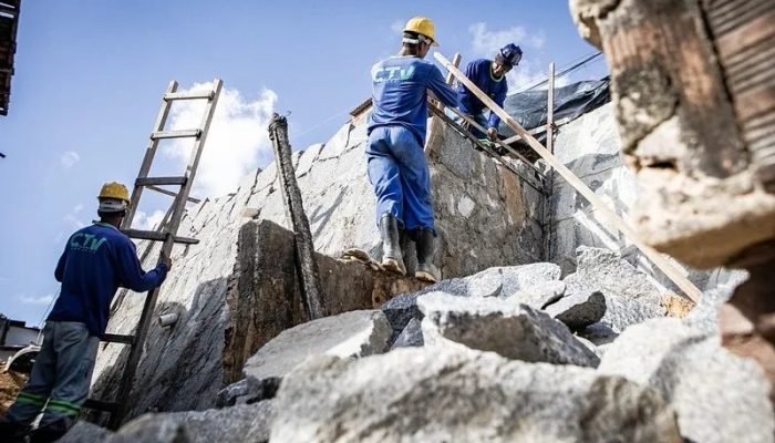 Recife alcança menor taxa de desemprego em mais de uma década