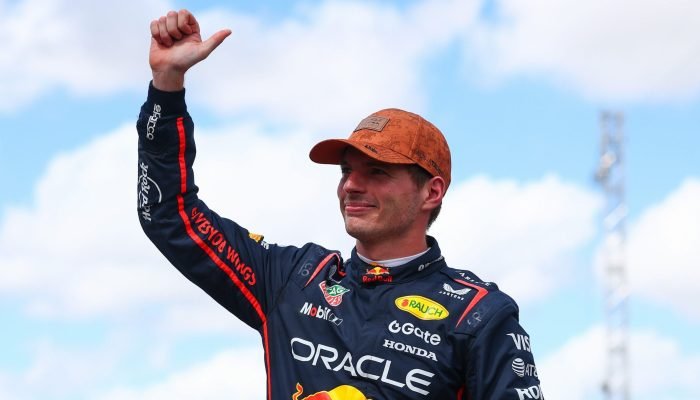 Red Bull busca renovar contrato de Verstappen até 2029