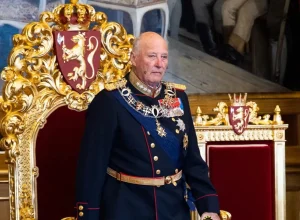Rei Harald 5º da Noruega falece aos 89 anos