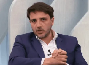 Renan Santos critica foco do Congresso em emendas parlamentares