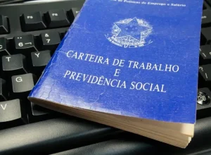 Senado aprova PEC que elimina escala 6x1 e reduz jornada de trabalho