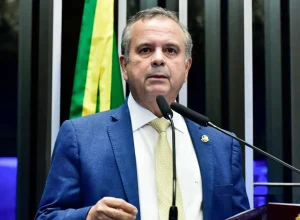 Senador Rogério Marinho é hospitalizado em Brasília após mal-estar