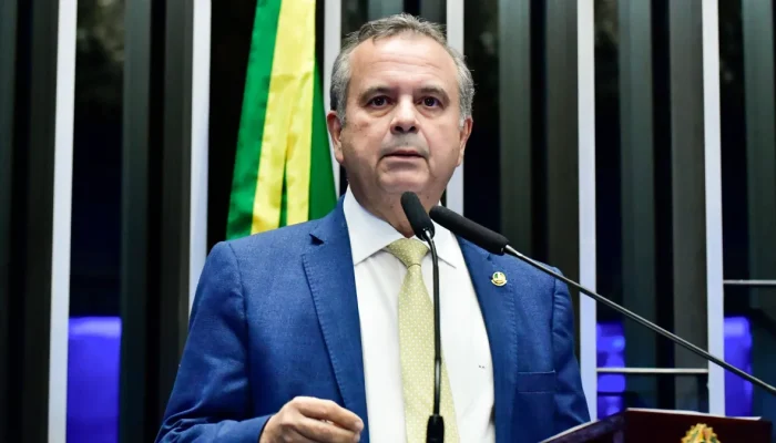 Senador Rogério Marinho é hospitalizado em Brasília após mal-estar