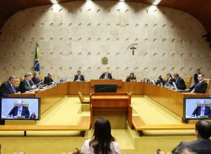 Sessão do STF agita cenário político e preocupa governo