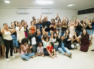 Ste Vilela propõe ampliação de cursinhos populares para jovens de baixa renda