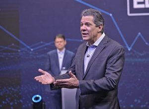 Tarcísio destaca gestão de Nunes e Haddad critica dívida de São Paulo