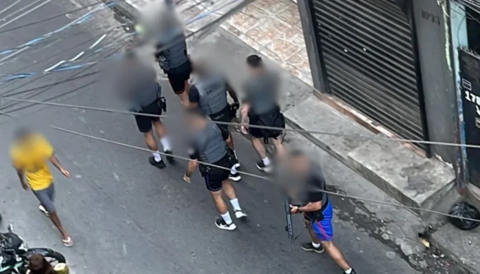 Tiroteio em Paraisópolis envolve Força Tática e deixa viaturas atingidas
