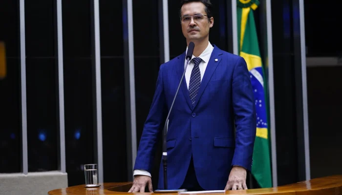 Tre-pr aprova candidatura de Dallagnol ao Senado após votação acirrada