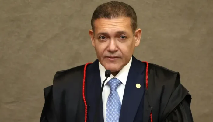 TSE determina retirada do canal "Exército do Lula" do ar novamente