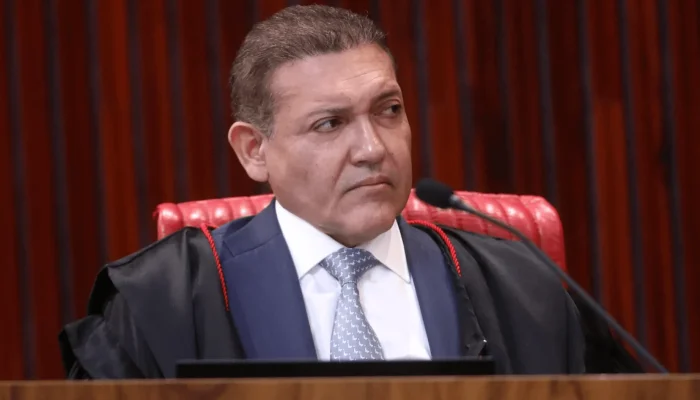 TSE exige relatório da Meta sobre canal 'Exército do Lula' em 24 horas
