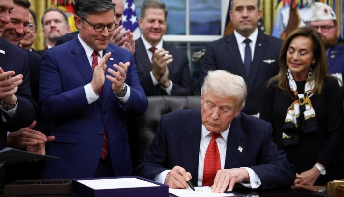 REUTERS/Kevin Lamarque