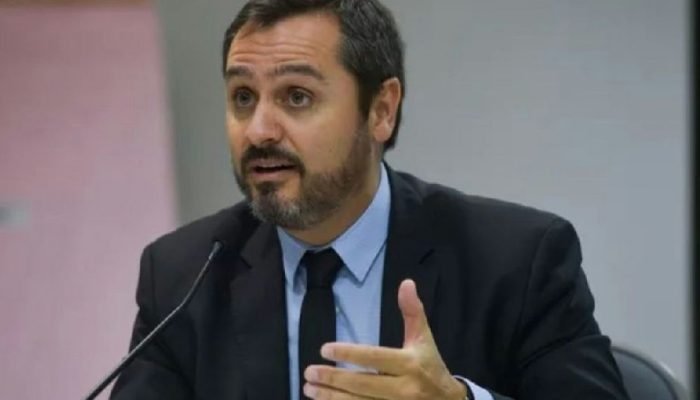 Uso de inquérito das fake news por Moraes gera críticas de juristas