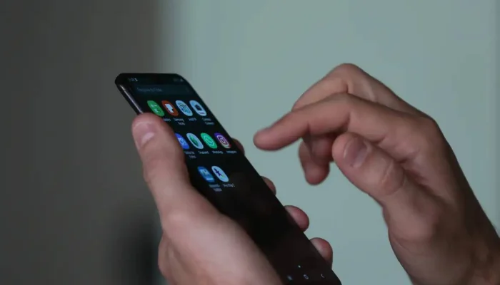 Smartphone (Tânia Rêgo/Agência Brasil)