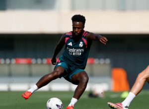 Vinicius Jr. busca aumento salarial e mais direitos de imagem no Real Madrid