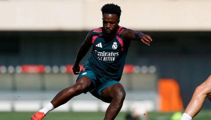 Vinicius Jr. busca aumento salarial e mais direitos de imagem no Real Madrid