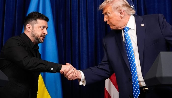 Zelensky discute produção de interceptadores Patriot com Trump em reunião